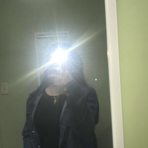 Meet your Posher, Priscilla